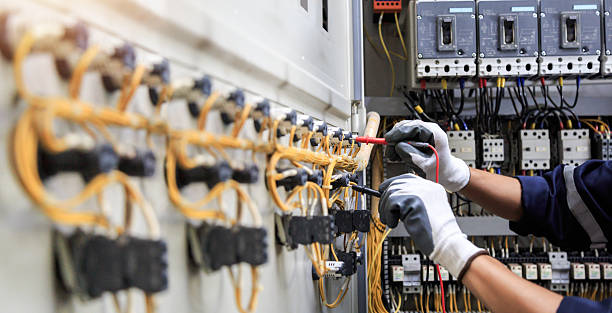 Professional Electrician technician working in Kensington, CA